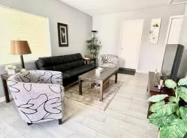2Bed/1Bath Fully Upgraded Suite