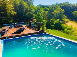 Villat Bardhoshi, hotel cerca de Železnička Stanica Banjska, Kosovska Mitrovica