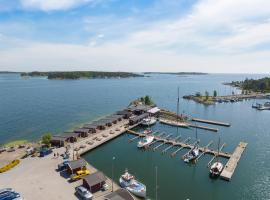 Femöre Marina, hotel Oxelösundban