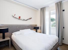 Hotel Barcarola 2, hotell i Marina di Campo