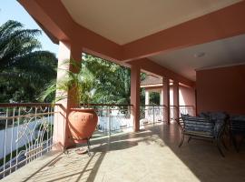 The Inn Apartments, holiday rental in Accra