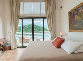 Live an adventure in Taboga 2, hotel de playa en Taboga