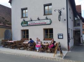 Zur frischen Quelle, guest house in Oberasbach