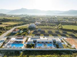 Trinity Design Suites, hotel with parking in Valanidorachi