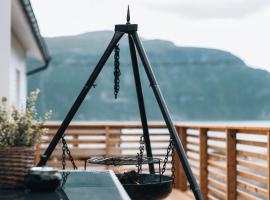 Alpan Apartments, Lyngenfjord, hotel a Olderdalen