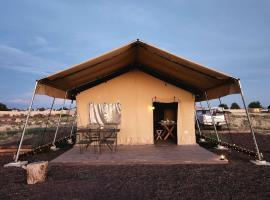 Double Eagle, luxury tent in Valle