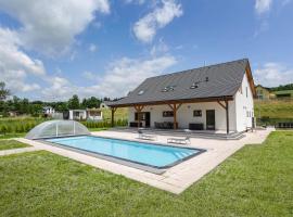 Holiday House Adam, βίλα σε Prosečné