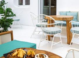 Arco Naxos Luxury Apartments, apartmánový hotel v destinácii Naxos Chora
