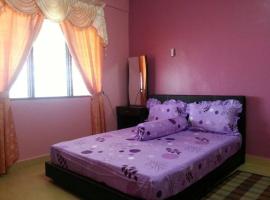 D'FIEZA HOMESTAY KEMAMAN, Hotel in Cukai