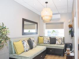 Royal Pearl, Insta-worthy APT