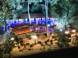 Pine View Boutique Hotel Adults Only, hotel v destinaci Saittas