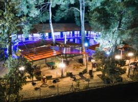 Pine View Hotel (Okella), hotel em Saittas