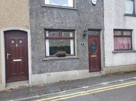 Beautiful 2-Bed House in Larne with free parking, hotel en Larne