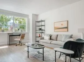 Redwood City 2br wparking pool spa nr Caltrain SFO-1445