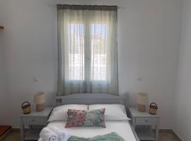 MARGARITA STUDIOS, self catering accommodation in Andiparos