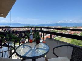 Stunning Lake and Mountain Views - Velkoski Apartments