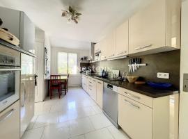 2948-Maison 8 couchages 600m de la mer, hotel i Saint-Cyprien