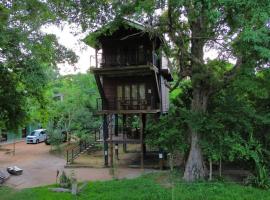 Wilpattu Tree House – hotel z parkingiem w mieście Habawewa