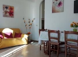 Comfortable apartment, near city and sea, hotel in Acilia