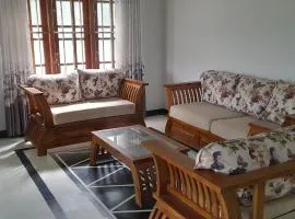 ROYAL CREST VILLA