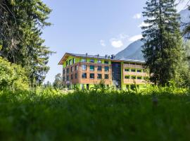 Explorer Hotel Garmisch, hotel near Glentleiten Open Air Museum, Farchant