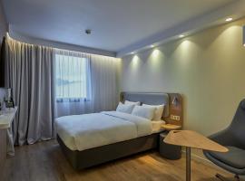 B&B HOTEL Deauville-Touques, hotel near Deauville - Normandie Airport - DOL, 