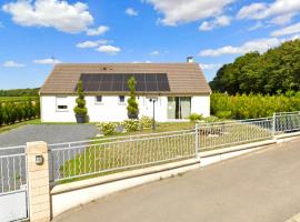 Maison de 3 chambres avec jacuzzi jardin clos et wifi a Fretoy le Chateau, loma-asunto 