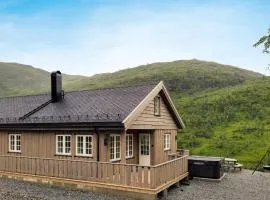 Beautiful Home In Norheimsund With Jacuzzi, Wifi And 5 Bedrooms