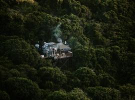 Thunzi Bush Lodge, khách sạn có bồn tắm nóng ở Beachview