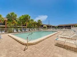 Englewood Condo with Community Pool, Near Beach!