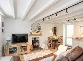 Bwthyn Lili Lily Cottage