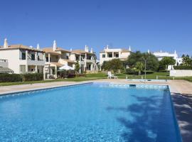 Condominio Vilita, T1-Lt-5,F Pera-Silves, Ferienwohnung in Pêra