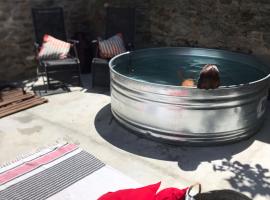 Casa do Mercador by Portus Alacer, hotel in Avis