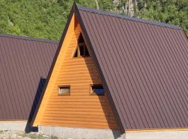 Bungaja Chalets, chalé alpino em Shkodër