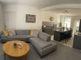 Fantastic home in Brightons, Falkirk., vacation rental in Polmont