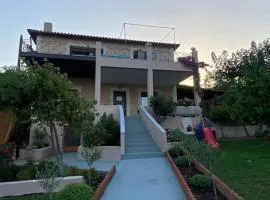 villa kastanos