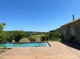 Maison charmante nature piscine chauffée