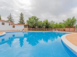 Bungalow el puntal Padul, bungalov u gradu 'Padul'