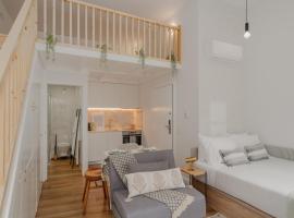 New apartment in the heart of Porto, next to Metro, דירה בפורטו