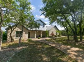 Spicewood Lodge w/Pool, HotTub