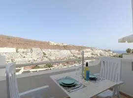 Relaxing Apartment with Ocean Views