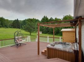 Coudersport Home with Outdoor Spa and Stargazing!, villa sa Coudersport