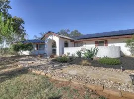 Casa Bonita: Scenic Hill Country Views!
