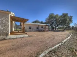 Willies House with Country Views - Shared Party Barn