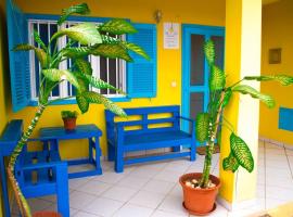 Relaxing Blue Flat near beach!, hotel in Calheta Do Maio