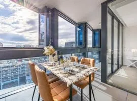 Valley Centre Stylish Boutique 2B Apt w Pool