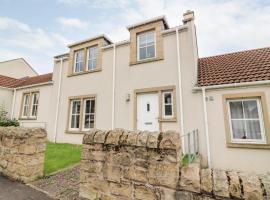 Glebe Cottage Number 6, beach rental in St Andrews