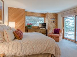 Sunburst Condo 2789 - Room for Up To 11 Guests and Elkhorn Resort Amenities, rumah percutian di Elkhorn Village