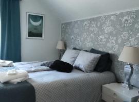 Kortteer sininen huoneisto, habitación en casa particular en Rauma