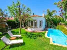 LITORAL COSTA DORADA - VILLA FALGUERA Only families